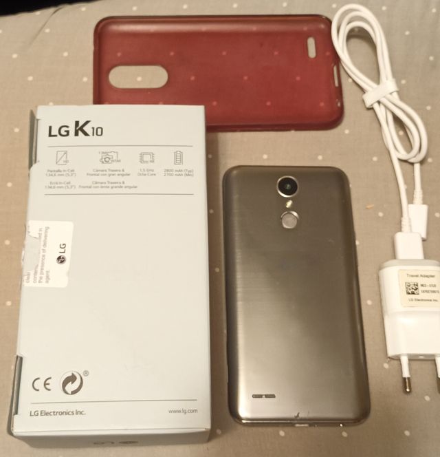 Teléfono Móvil LG K10 2017 con cargador+protector