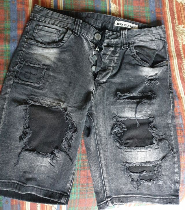 Pantaloncini in jeans da uomo