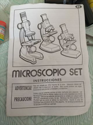 Giochi scientifici e microscopi.