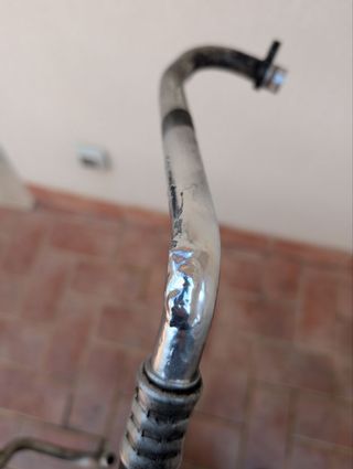 Reparación de tubo de aire acondicionado