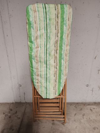 Asse da stiro tutto in legno a € 40.