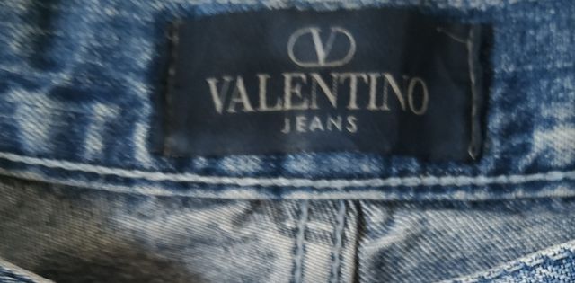 Valentino ladies jeans size 34 L