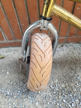Mini BMX Bicicleta de trucos sin frenos