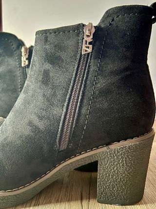 Botines negros