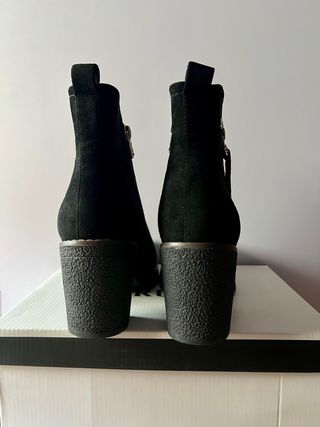 Botines negros