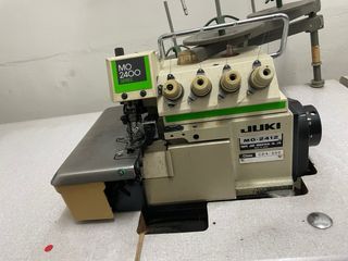 Maquina de coser JUKI