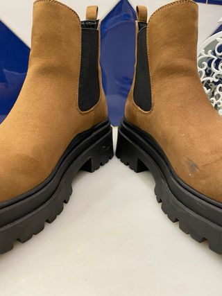 Botines de ante marron, plataforma y tacon