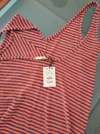 Vestido con etiqueta Pull&Bear