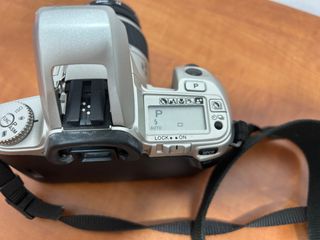 Cámara de fotos Reflex Minolta 404si
