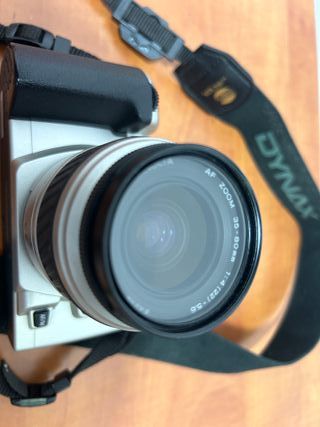 Cámara de fotos Reflex Minolta 404si