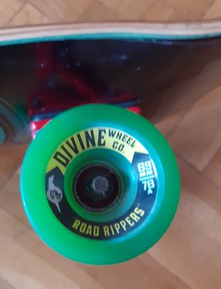 Patinete skate imagine