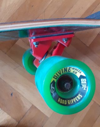 Patinete skate imagine