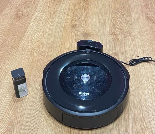 Roomba e5