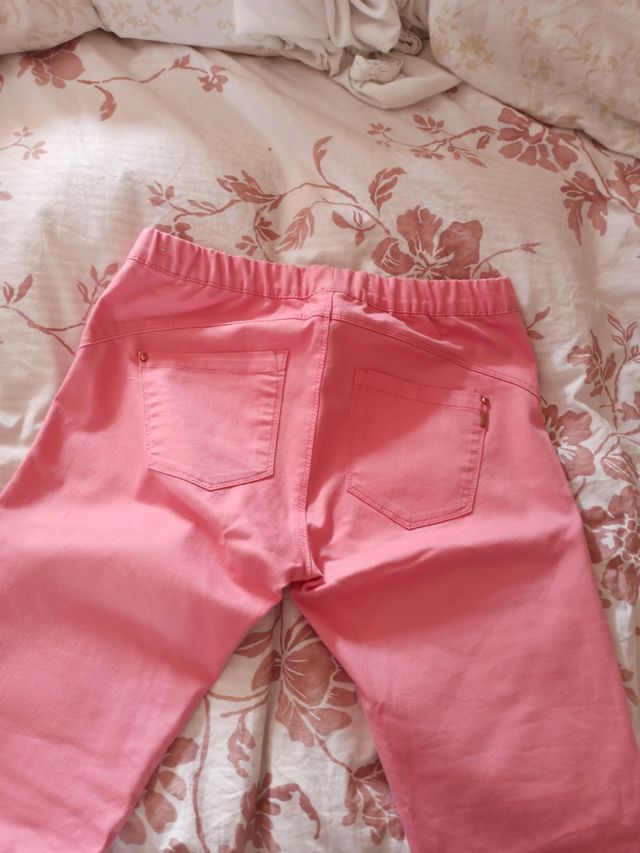 Vaqueros pitillo rosas zara