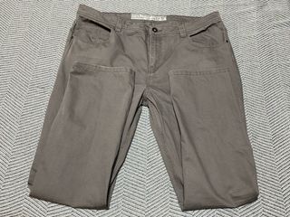 Se vende pa talon vaquero de caballero talla 56