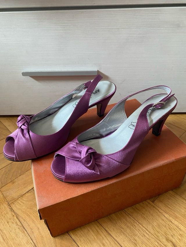 Zapatos con tacón de Aplauso