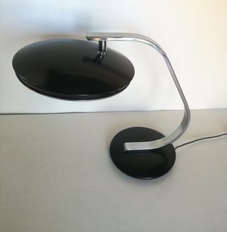 LAMPARA FASE 520 NEGRA