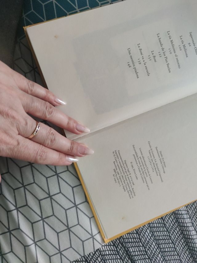 Libro pobre Manolito