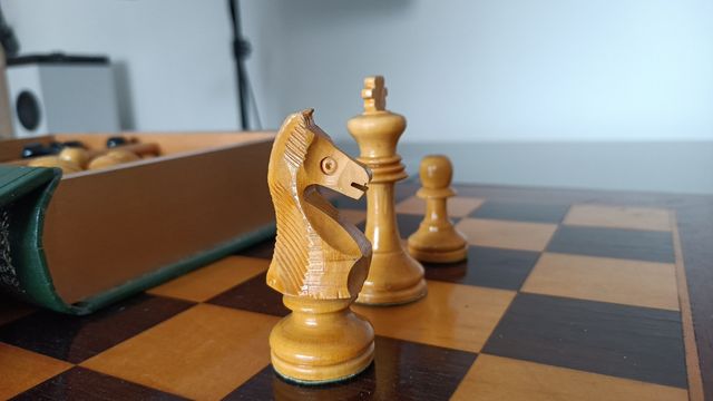 Precioso Ajedrez de madera