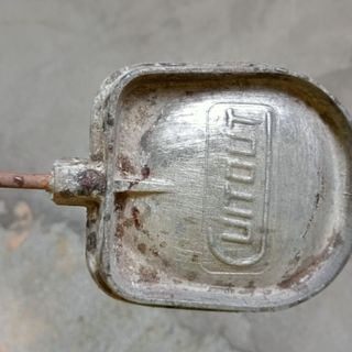 Cocina utensilios antiguos para hacer sanguich,