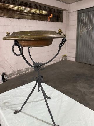 Braciere e base di ferro battuto