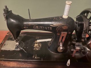 Maquina de coser antigua