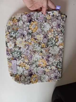 Funda tablet/libro neceser hecho a mano