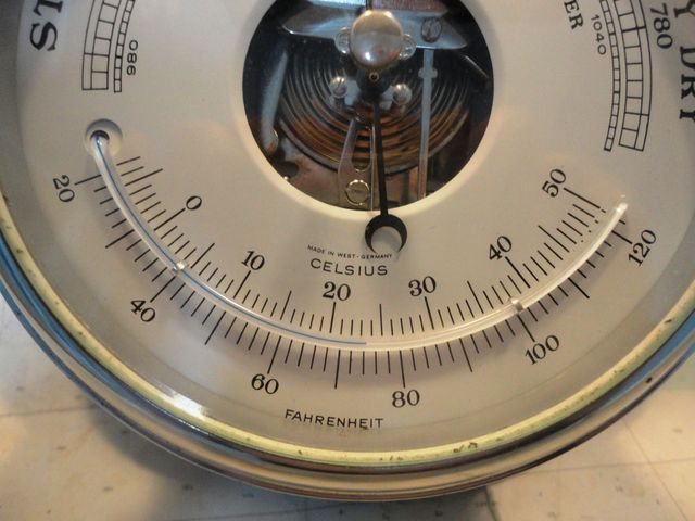 Barometro de barco aleman cromado,con termometro