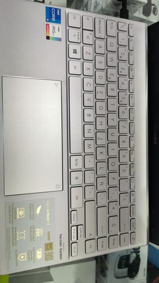 Asus Zenbook UX325E 11.4 OLED i5-1135G7/16Gb/512Gb