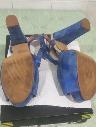 Zapatos de fiesta azules