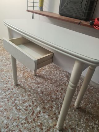 Mesa plegable blanca