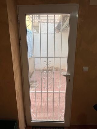 Juego ventanas y puerta alumino climalit .