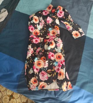 Abito monospalla fiorato