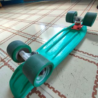 Monopatin oxelo