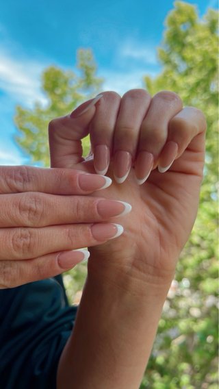 Hago uñas acrilicas y press-o. Domicilio