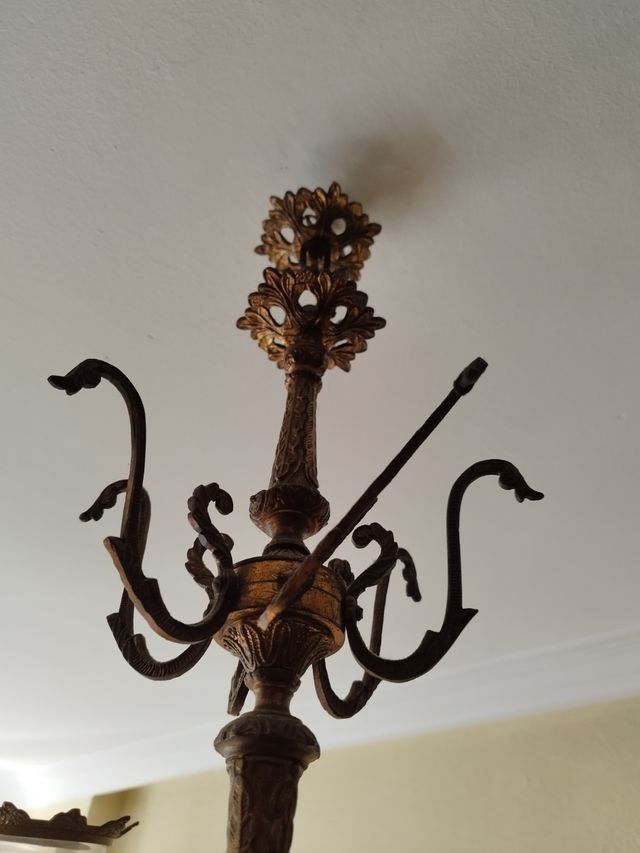 Lámpara vintage de bronce