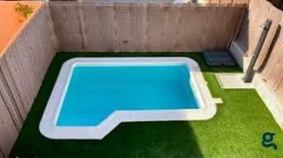 PISCINAS DE POLIESTER