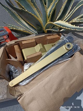 Chiudi porta Mab Assai Abloy