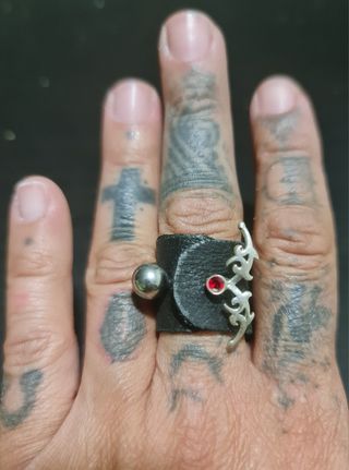 Anillos de plat y cuero vikingo celta