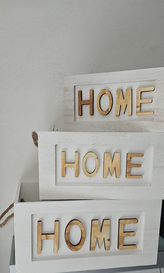 Tris scatole di legno