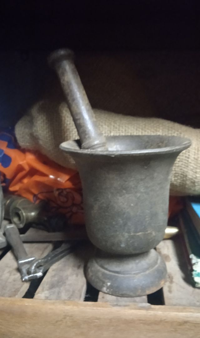 MALTA ANTIGUO ALMIREZ DA FARMACIA