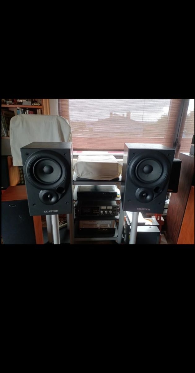 Altavoces ingleses Celestion Impact I15