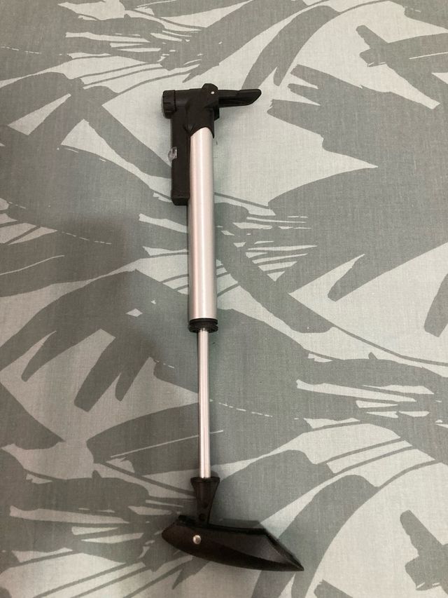 Bomba / inlflador de aire para bicicletas !