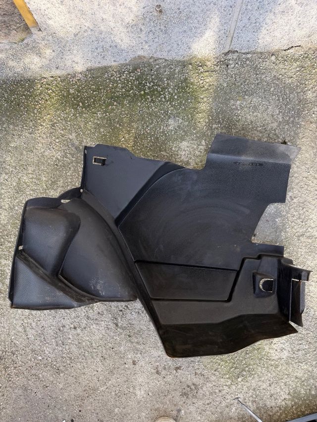 Interior maletero Mercedes 190 W201