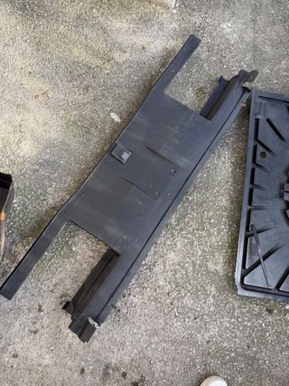 Interior maletero Mercedes 190 W201