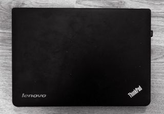 PORTATILE LENOVO X121E