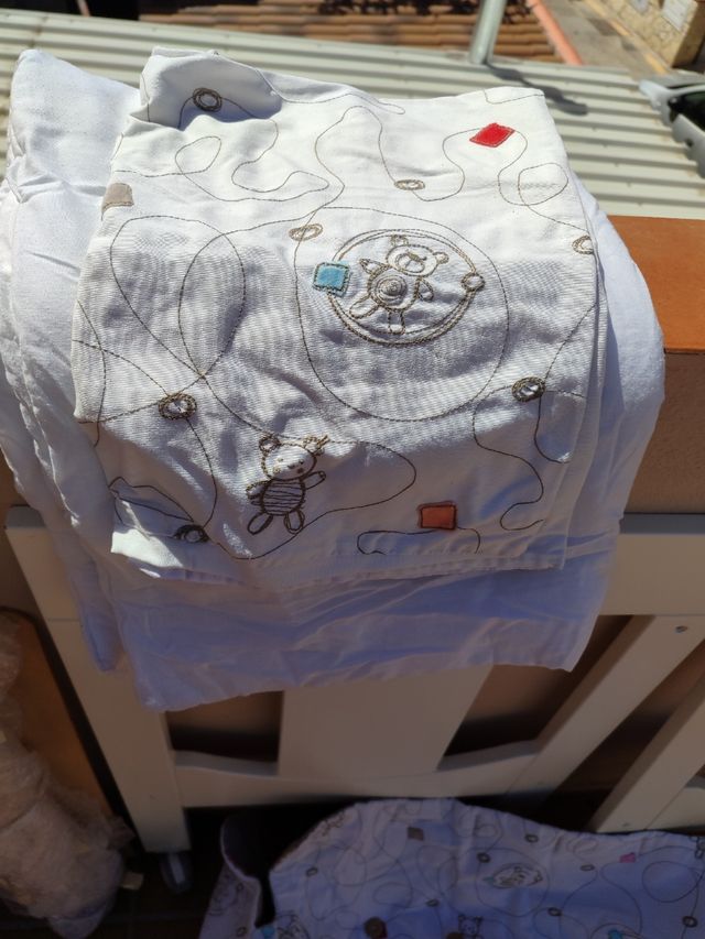 Mini cuna blanca elegante