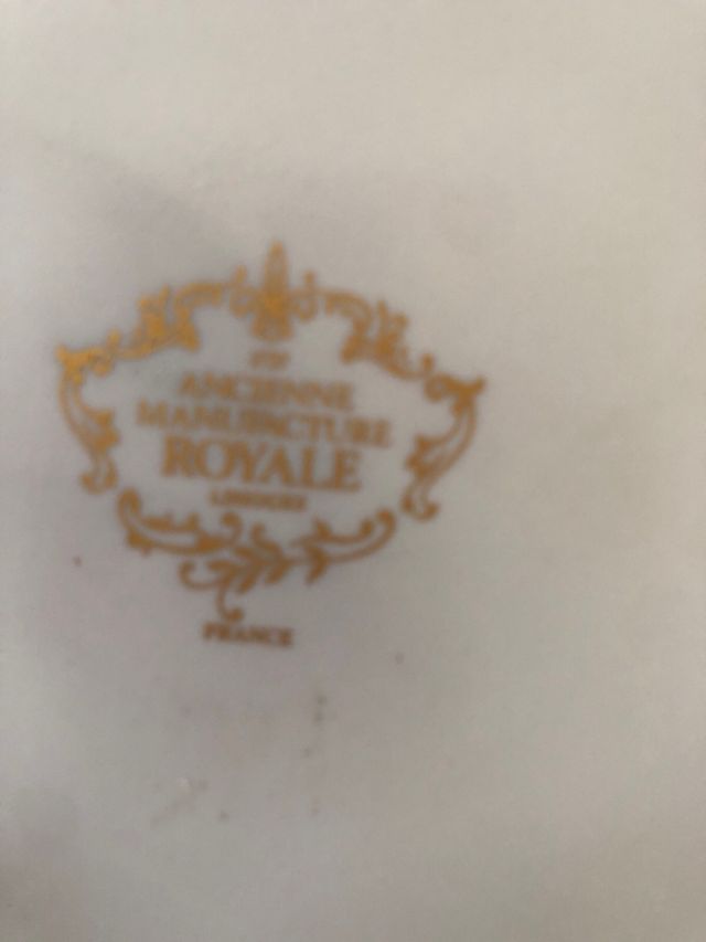 Bellissimo posacenere in porcellana preziosa