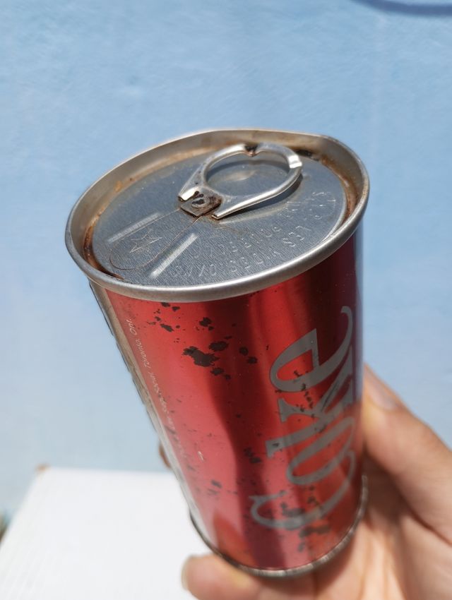 Lata de Cocacola de principios de los 90