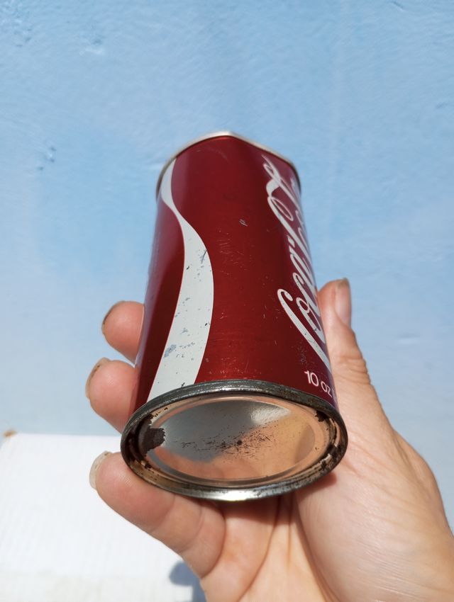 Lata de Cocacola de principios de los 90